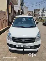 Maruti Suzuki WagonR 2011 Papers Complete power stairing power windows