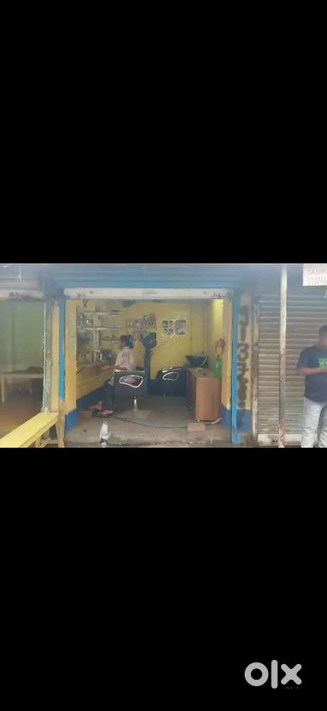 Dukaan per rent per hai aap bahut kam se kam 3 Sal Ka agreement kara