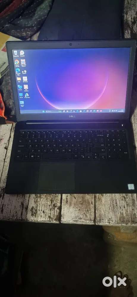 Dell ka laptop hai (latitud 3500)