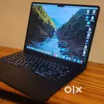 Macbook air M2 15inch midnight blue 8gb/256