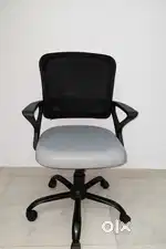 Green Soul Pebble Chair Urgent selling
