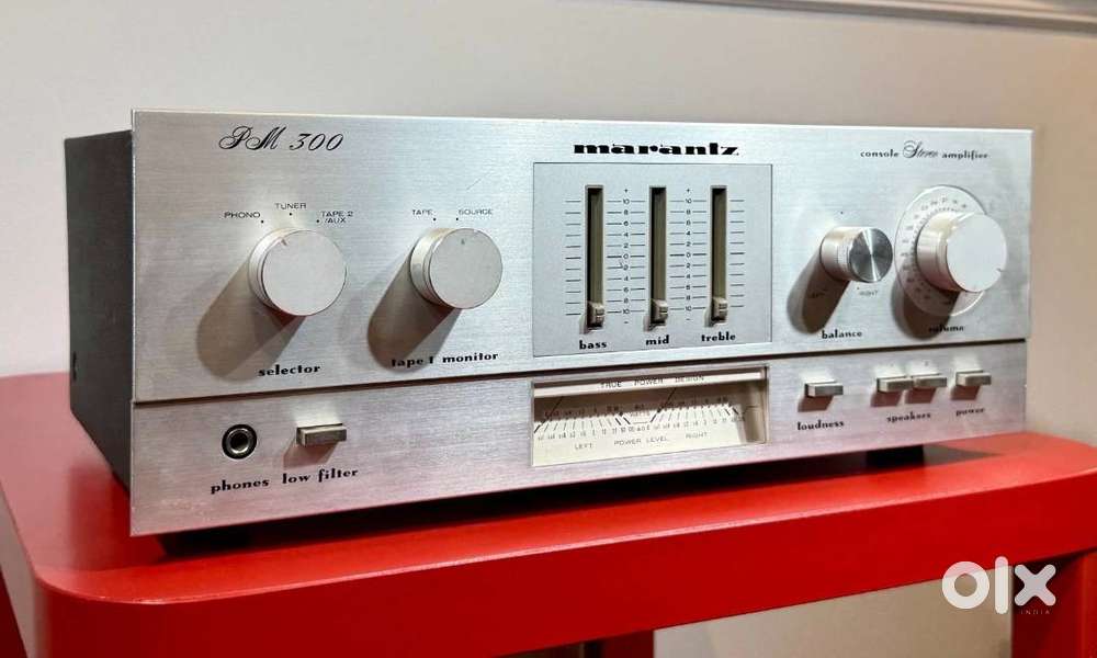 Marantz Model PM 300 Console Stereo Amplifier 30WPC