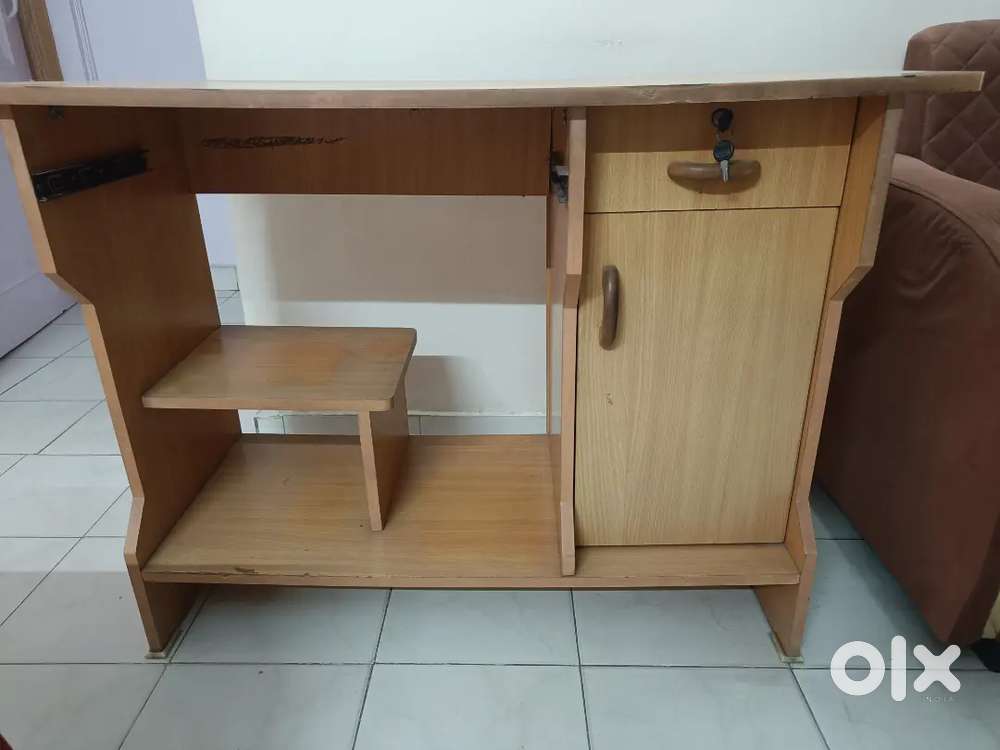 Computer Table