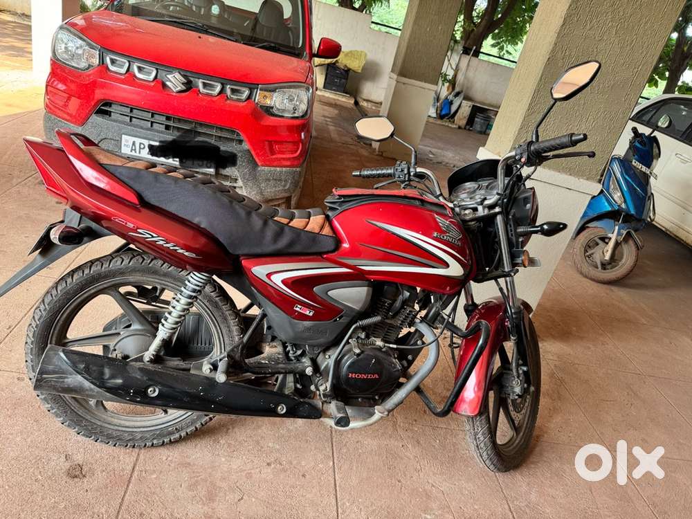 Honda Shine Red, Oct2015 Model