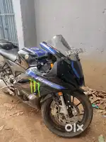 Yamaha R15M