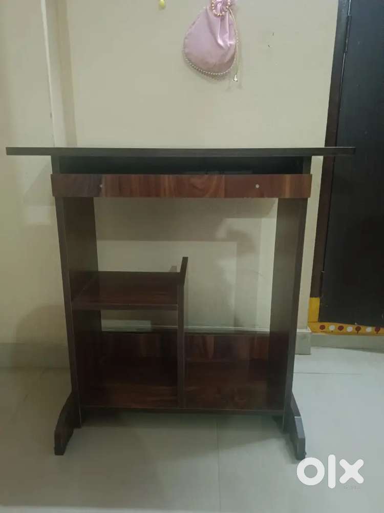 Computer Table