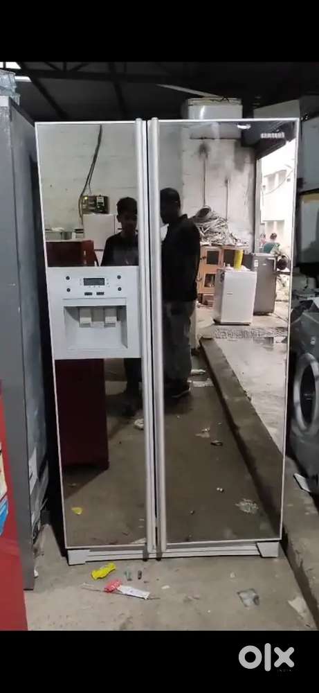 Samsung croum design latest side by side refrigerator $