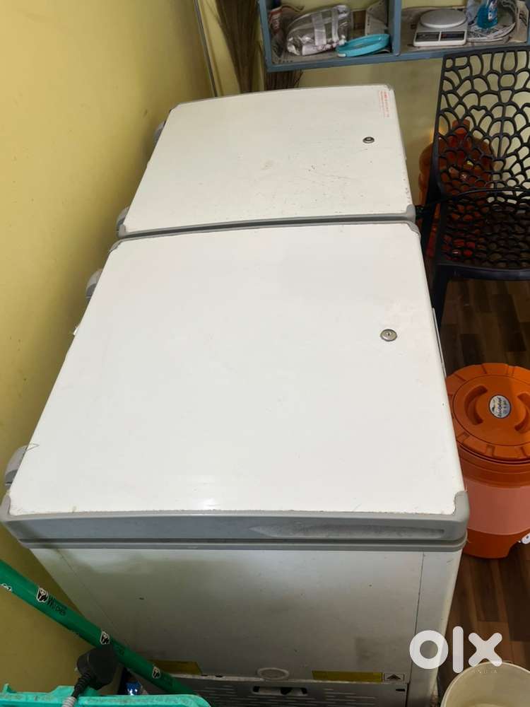 Softy machine, western fridge, iron shelf (racks), iron glass counter
