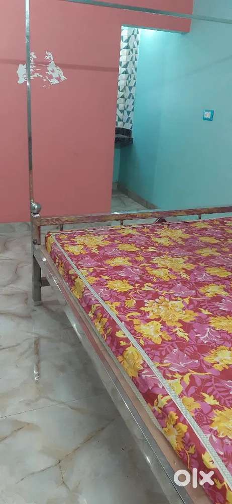 1 Rk room rent available for Newtown, Kolkata
