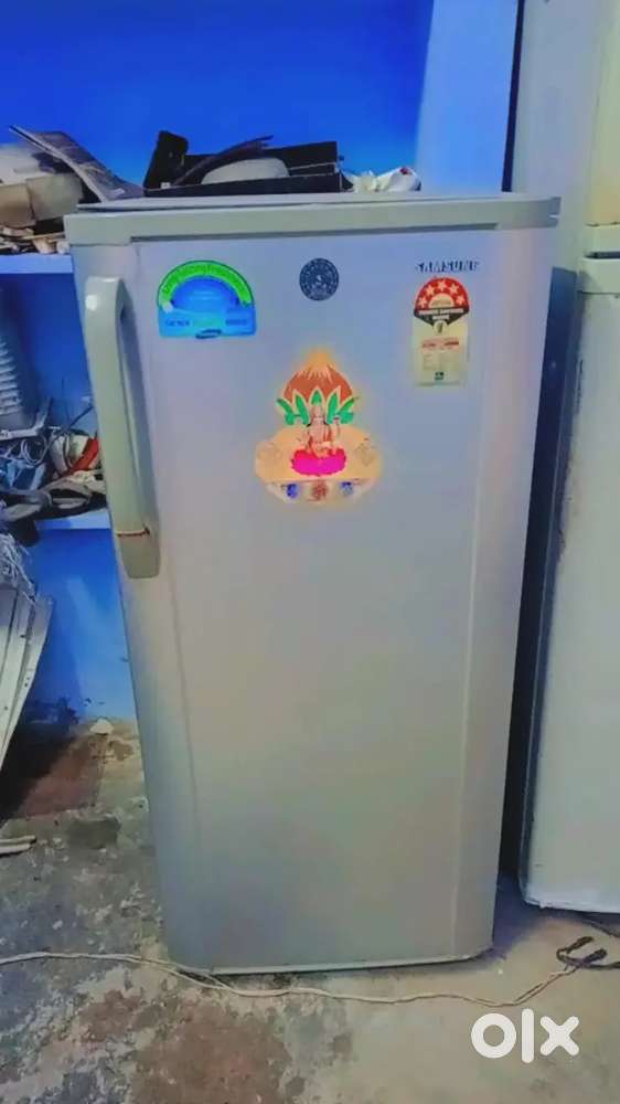 Saumsung company single door fridge