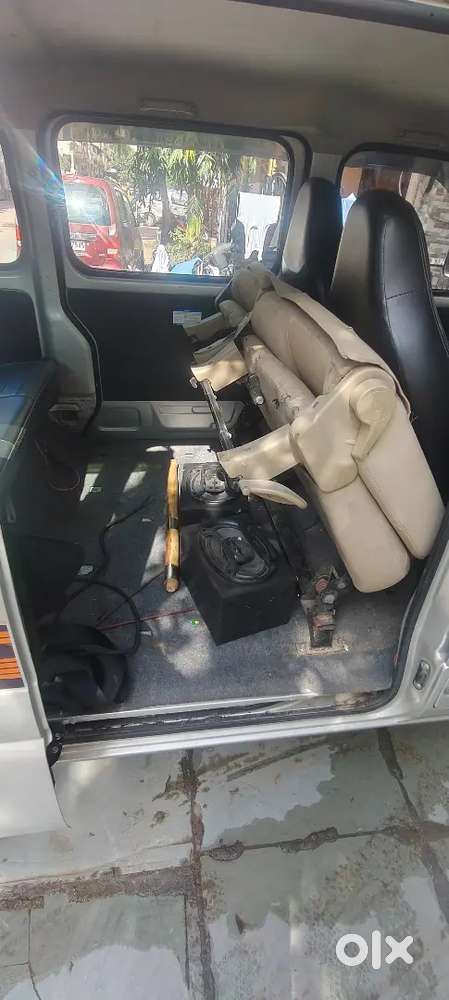 8 seater AC/heater with fully loaded assecories