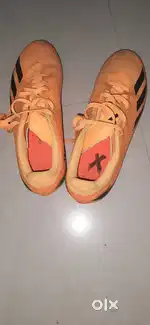 Football shoes(Price negotiable)