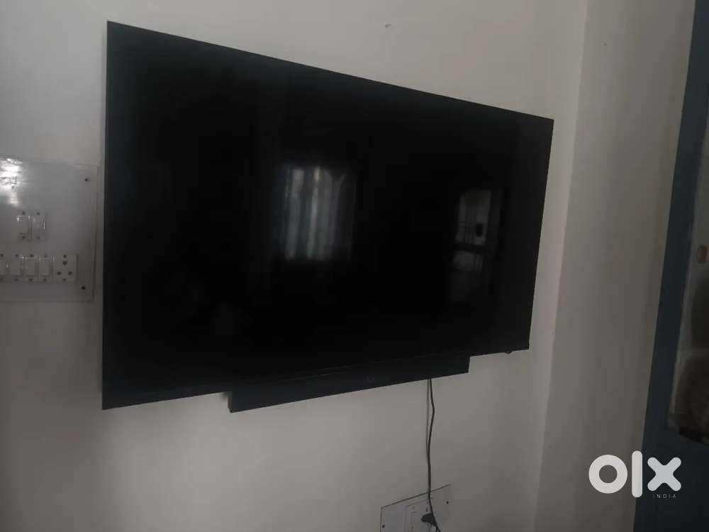 Under warranty VU 55 inch QLED with built in 80 watt sound bar