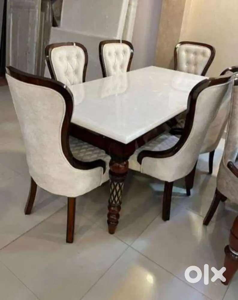 Brand new model 6 Seater dining table available in starf dream furnitu