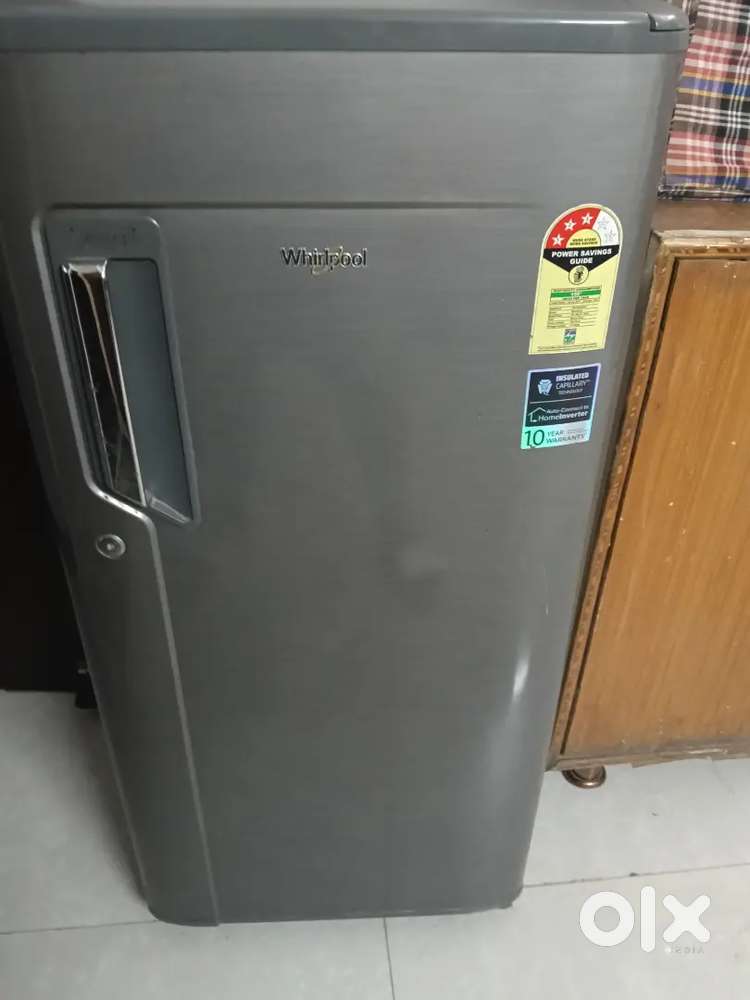whirpool fridge in good condition 3 yrs old