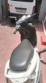 Hero maestro sell kar na hai gadi mai koi problem nahi hai one hand us