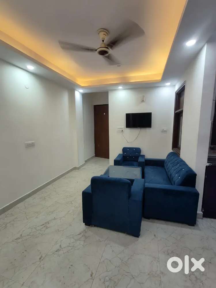 2BHK FURNISHED FLAT AVAILABLE FOR RENT NEAR SAKET METRO