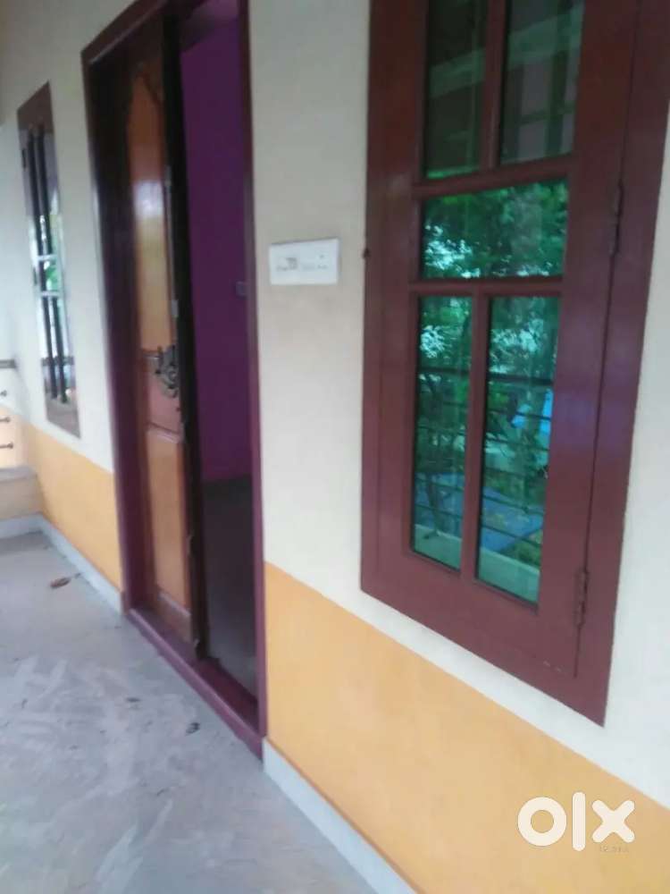 Accommodation Available for Working Females