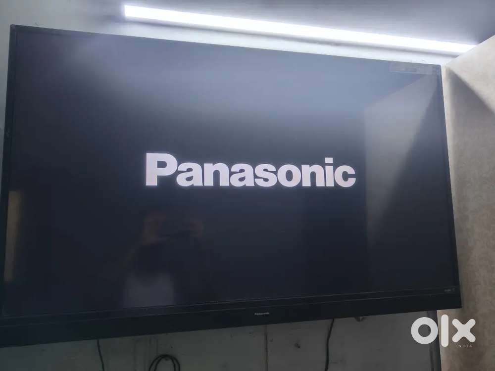 Panasonic 49 Inch LED Full HD Smart TV