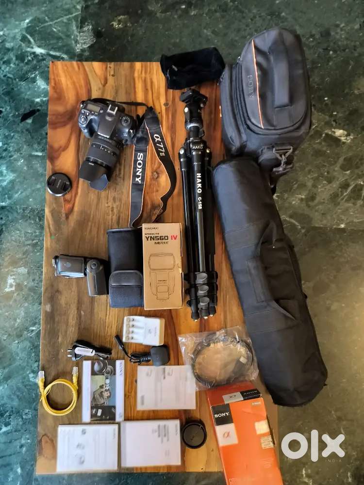Sony Alpha 77 II -Full set kit