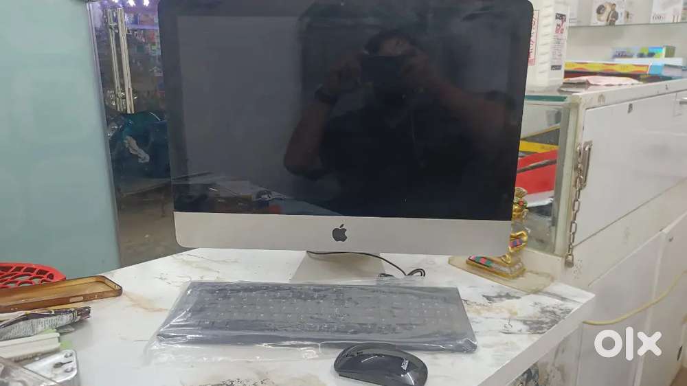 APPLE IMAC 2011 21.5 INCH CORE I5 8GB RAM 500GB HDD AMD RADEON GRAPHIC