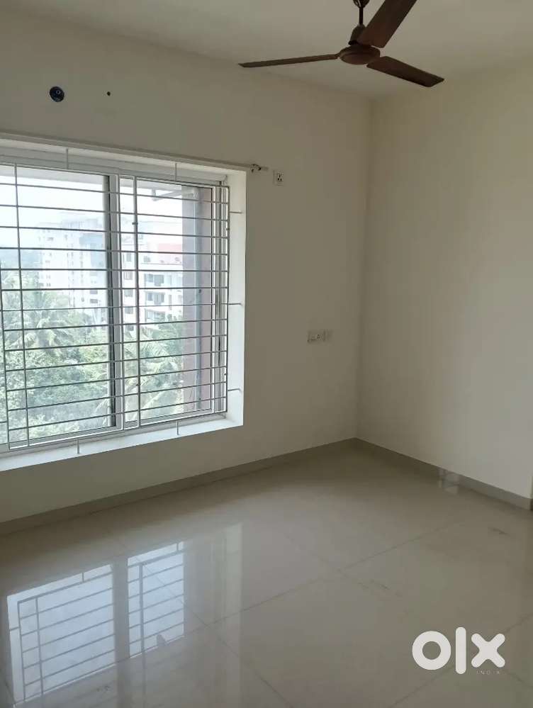 Brand New Three bedroom flat in Rohan square