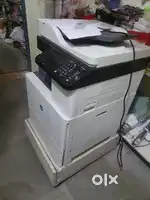 Xerox machine hp branded with bill