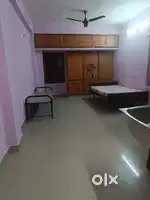 Single room for working men or women
