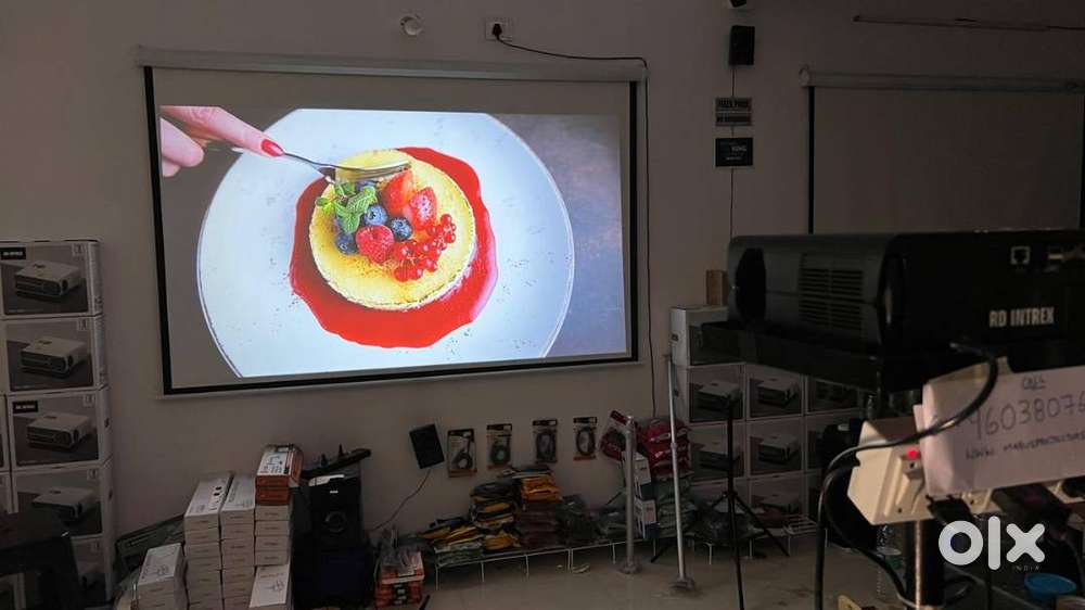 New Best quality 4K 3D projectors and screens wall tripod at wholesale
