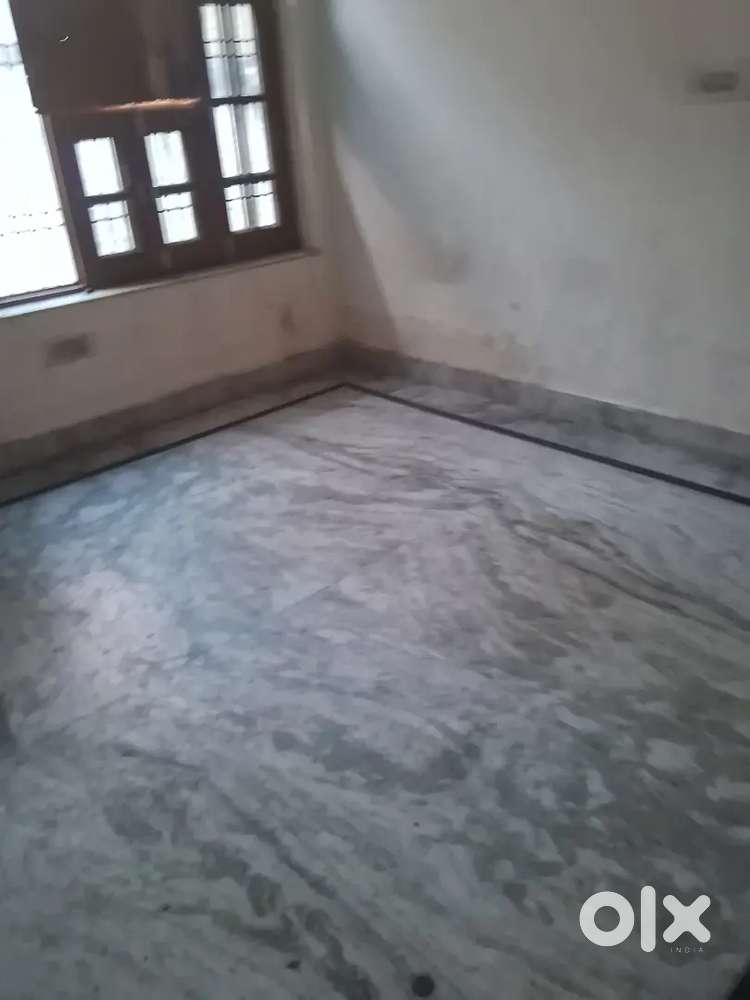 Newly double story kothi 10 malra for sale in sec8