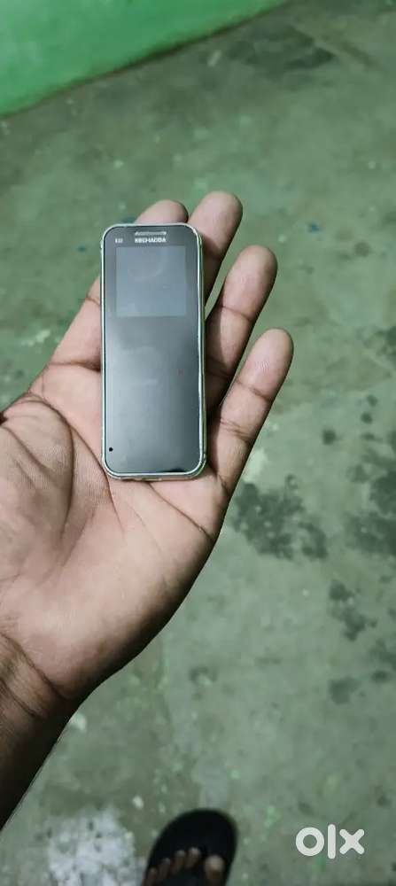 15 day old fresh phone hai phone mein koi dikkat nahin