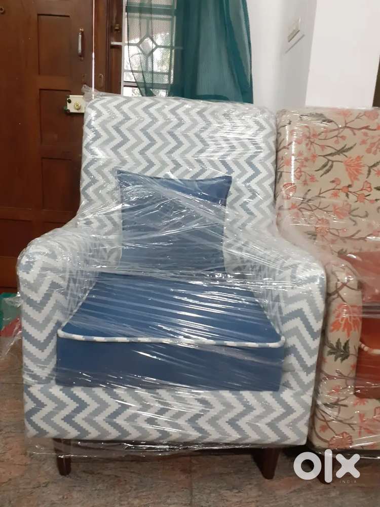 Single Seater 3 Sofa Chair with Individual Pillow