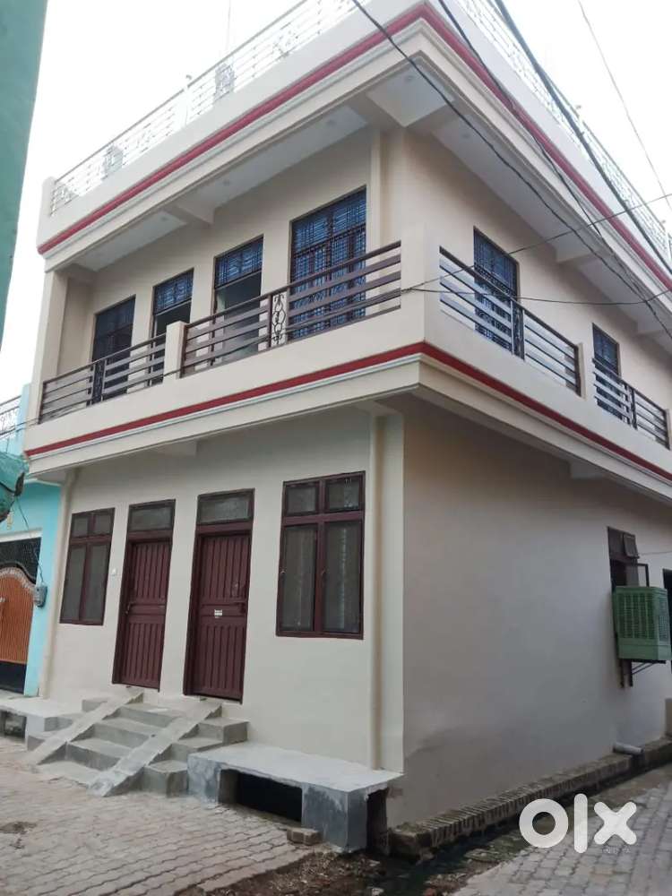 3bhk flat available at prayagpuram naini for family and couples