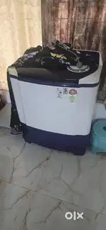 Semi automatic washing machine Lg company 8kg