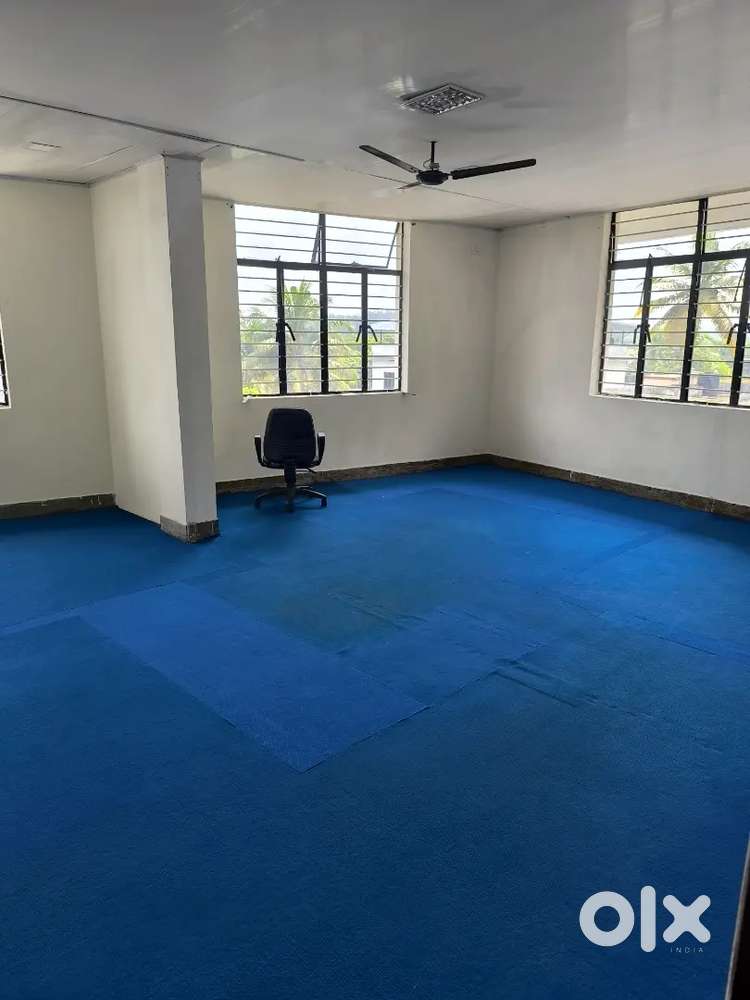400sqf 2nd floor office space 350 mtr from ksrtc kottayam near kalyan