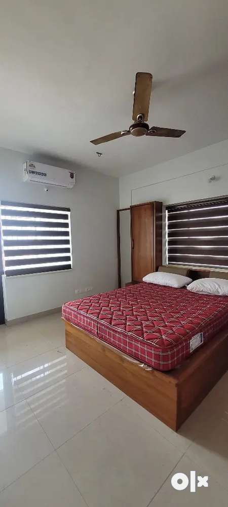 2 BHK A/c FURNISHED FLAT FOR RENT @ KANNUR TOWN