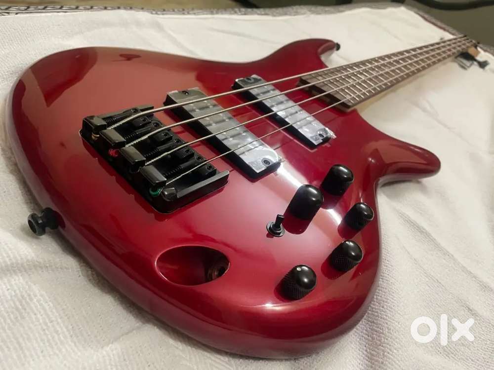 Ibanez SR300EB 4String BASS
