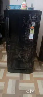 LG REFRIGERATOR URGENTLY READY TO SELL IMMEDIATELY