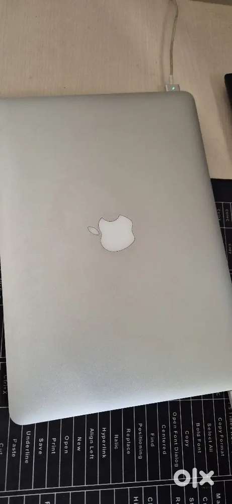 Macbook Air early 2015