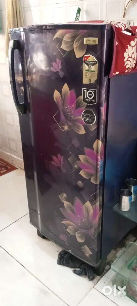 Selling fridge