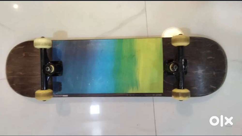 Oxelo 100 Parrot Skateboard
