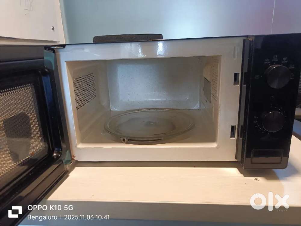 Microwave Oven