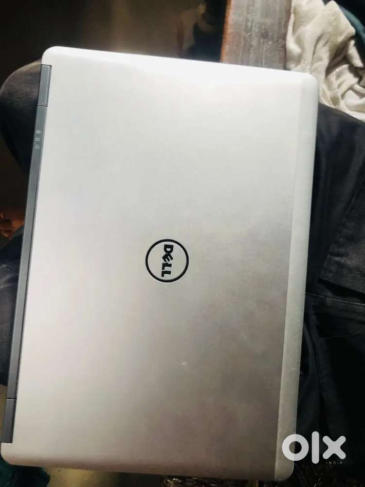 Laptop dell