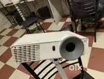 LG projector
