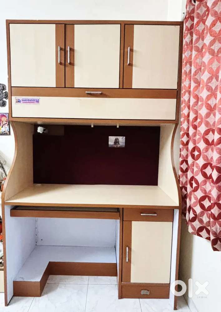 Computer Table With Multi Storage