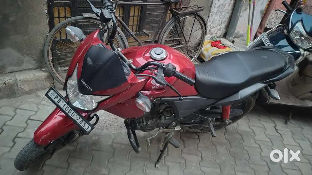 Red colour condition mast