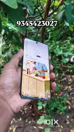 Vivo v40e 8/256.   8 month