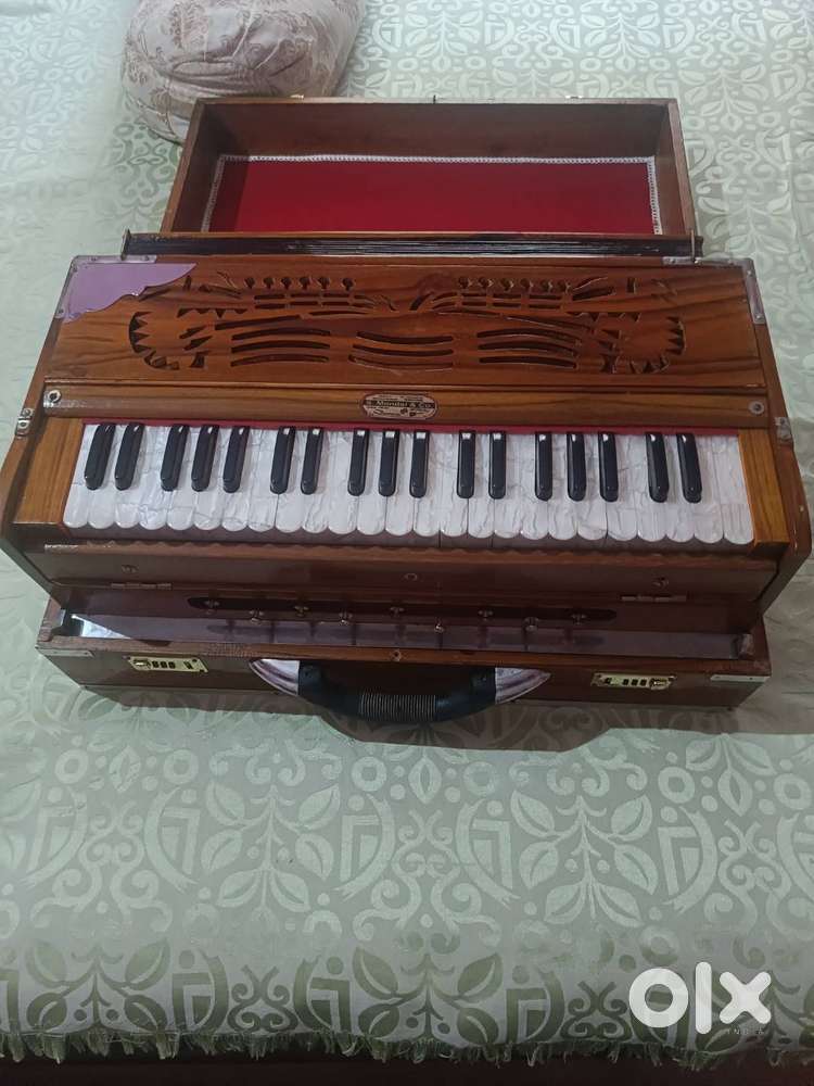 Harmonium of