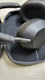 SONY HEADPHONES WH-1000XM5