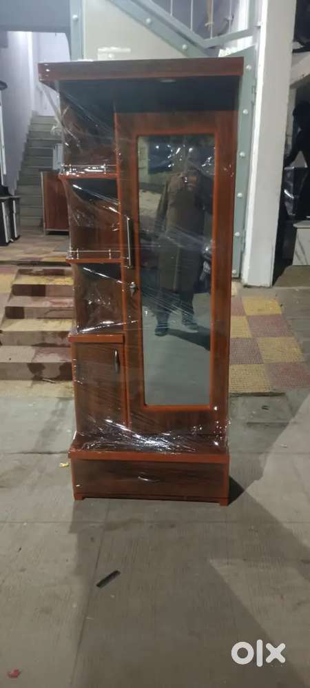 Wooden dressing table